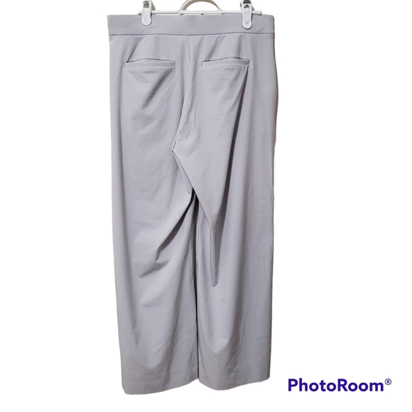 Athleta Tribeca  Tern Gray Cropped Wide Leg Pants Size 4 - Picture 2 of 16